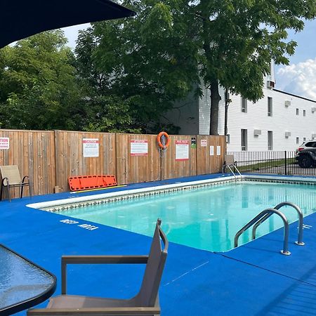 Motel 6 Niagara Falls, On Near The Falls Экстерьер фото